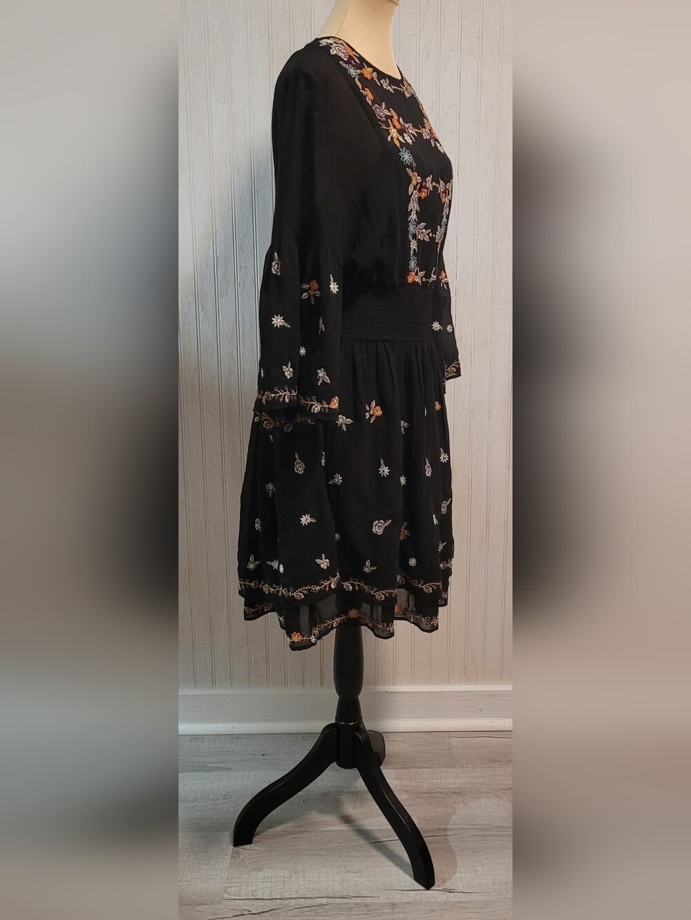 Anthropologie Maeve Anfisa Embroidered Bell Sleeve Dress Size 14 - Picture 4 of 15